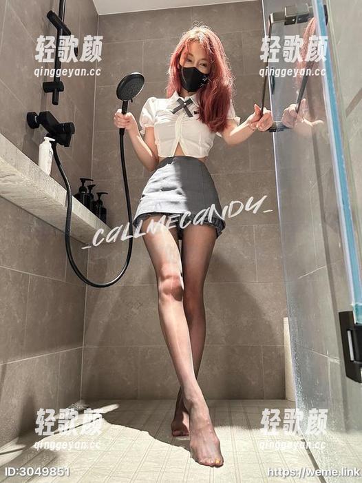 微密圈 - 明星腿遇私拍：Callmecandy如何让白嫩的腿儿成为焦点