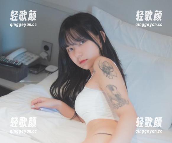 在Hizzy(히지)镜头中，修女原来还有这样的姿态？