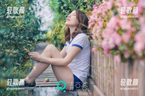 QingDouKe青豆客 - 蕾丝写真，王语纯别出心裁，真想把这装进电脑壁纸里，随时都想偷瞄一眼。