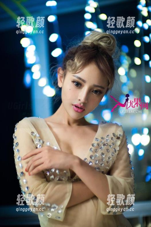 UGirls尤果网-齐贝贝 UGirls尤果网 - 快来看!齐贝贝在泳衣中“洗劫”原图,作品卖萌等级UP!