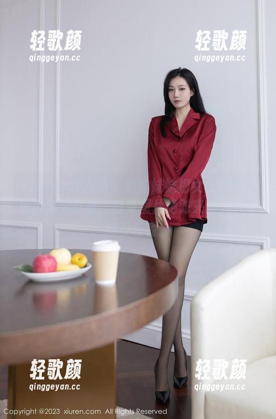 Xiuren秀人网 - 奶油妹妹把女王这角色玩得淋漓尽致，最新图片绝对来劲儿，不接受反驳。