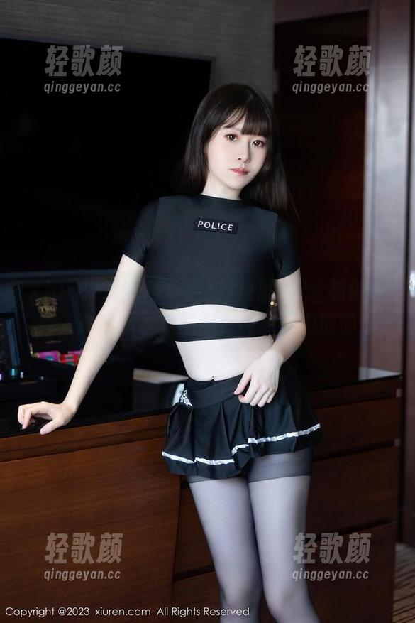 Xiuren秀人网-尹甜甜 Xiuren秀人网 - 尹甜甜+眼镜=全新的视野,高清原图里的潜台词…你们懂的。