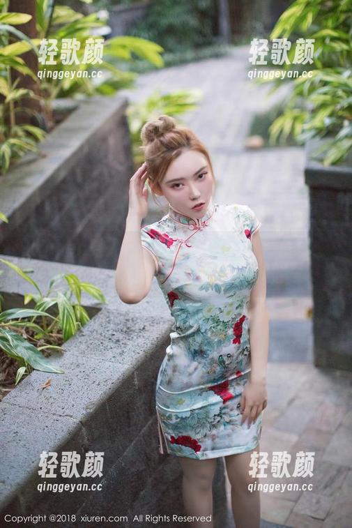Xiuren秀人网 - 桓淼淼办公室新套图：工作和放肆似乎总是可以兼得