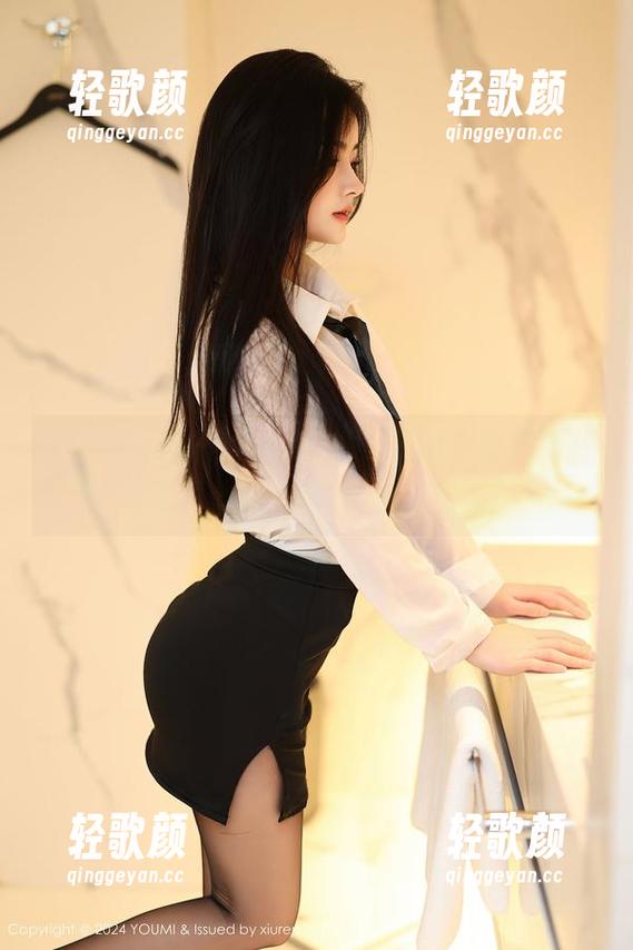 YouMi尤蜜荟 - 只看Angela小热巴学姐的写真？别忘了来一波下载！
