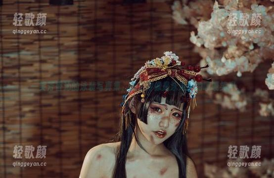 一笑芳香沁的泳装写真集，快乐得像是泳池边的嘎嘎笑声。