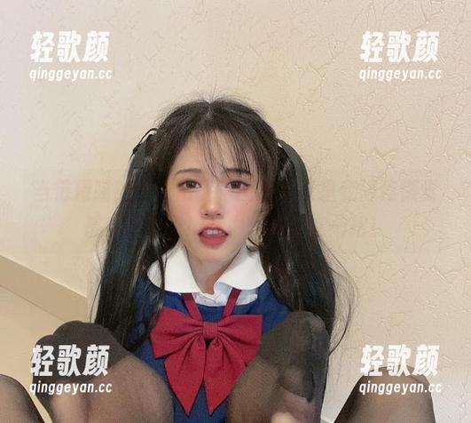 当倦倦喵的女友出现，图片分享里变得连懒觉都变得优雅！我也想试试这一招！