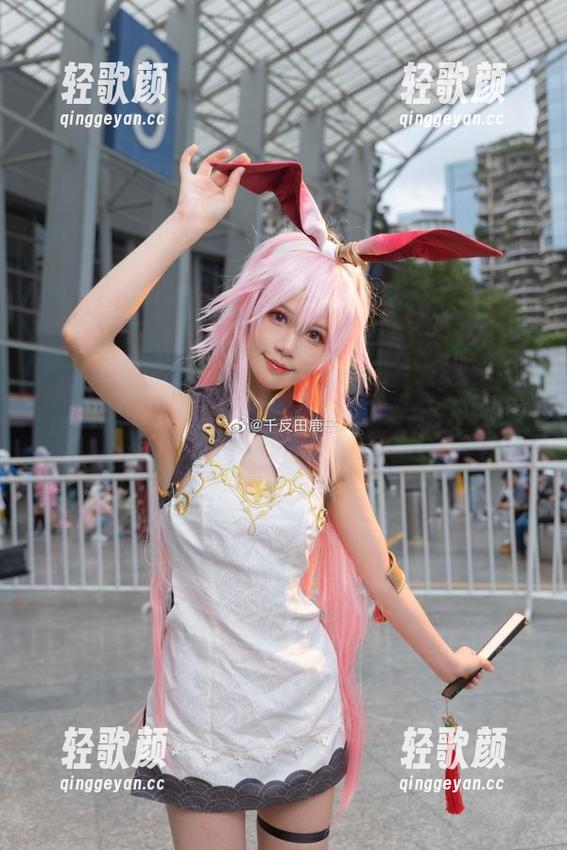 定制夏日的千反田鹿子，图片满屏都是热烈，八成这就是年轻的模样吧！