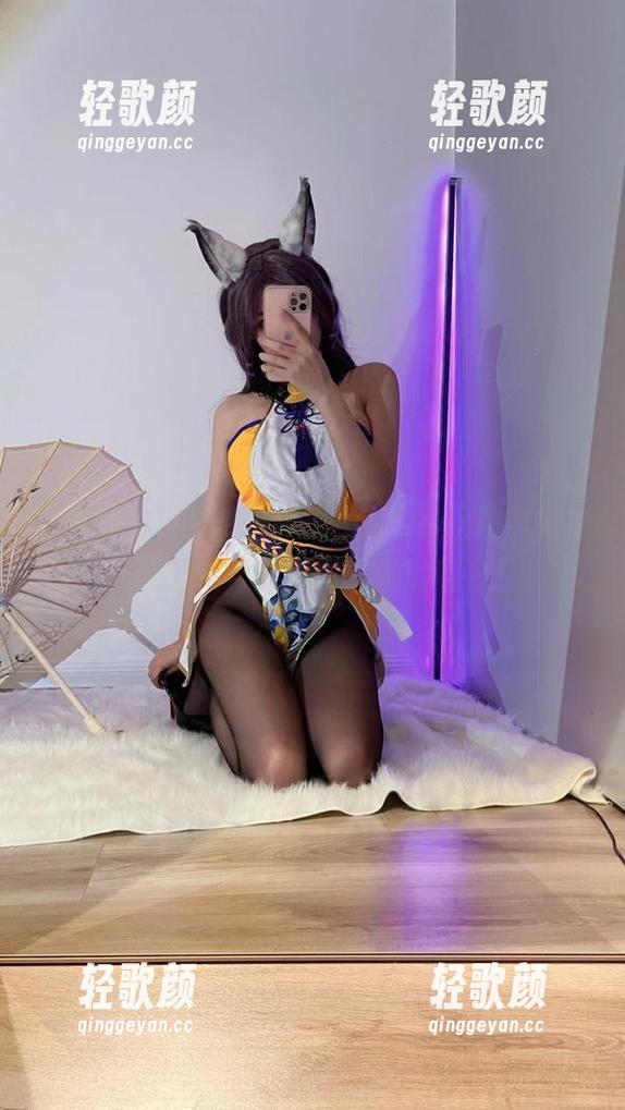 一幕幕的猫女传奇，啾小妍Deer携带她的美图上线，黑夜就是她的舞台！