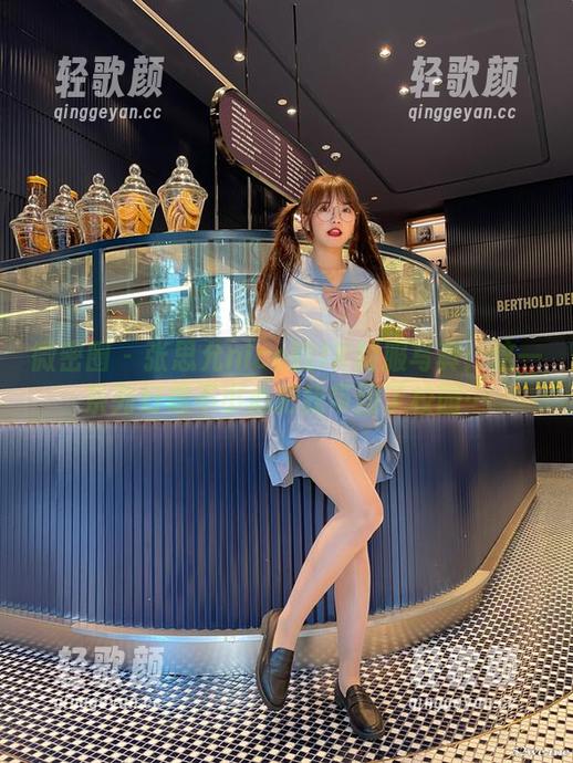 微密圈 - 张思允nice的JK制服写真：这一系列好像不小心把我带回了校园…