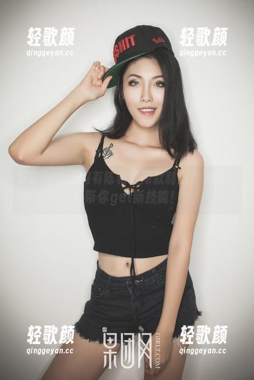 果团网 - 想拥有陈雅漫同款制服？免费写真带你get新技能！