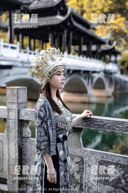 秀人网 - 美图大曝光！Zoe柚柚的泳池图集，倒是让我思绪漂浮了一会儿，还没回到地面。