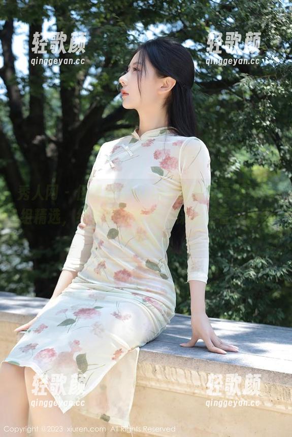 秀人网 - 伍晓丽Shirley制服写真集：这组精选，绝对值得收藏，保证连看三遍都不会腻！