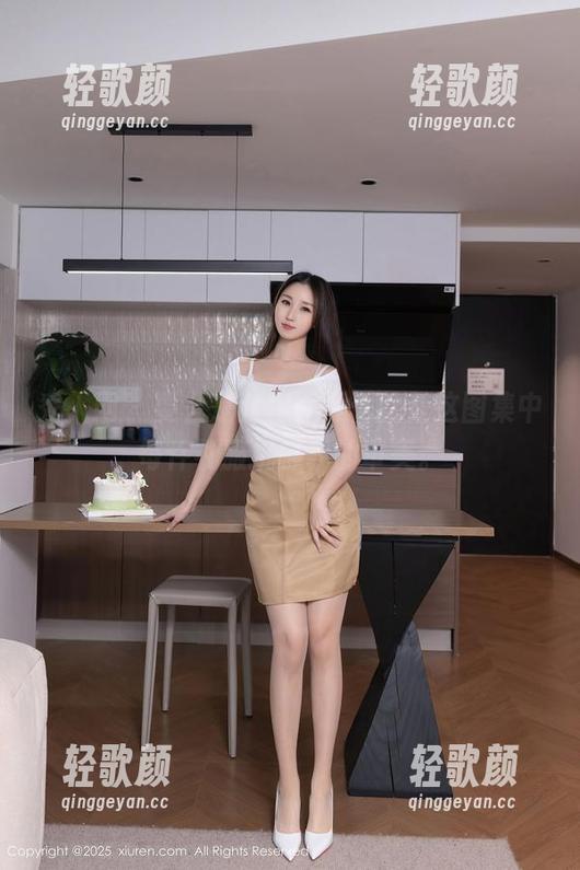 秀人网 - 要么是允尔，要么就是这图集中每件礼服挑衅我的审美。