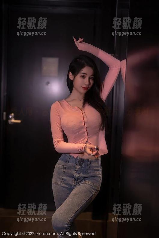 秀人网 - 古月小同学的修女照片，分享时可别被脸红了哦！