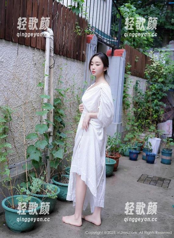 秀人网 - 奈奈Fox冲浪？不，是美图浴衣大赏！