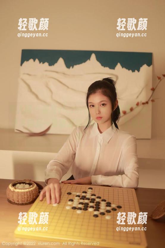 秀人网 - 果儿victoria学姐，高清不说，更多像是一场暗潮涌动的小戏，不看白不看。