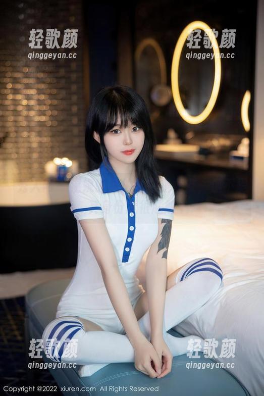 秀人网 - 温妮的私拍：它是女友，但不提其身份就很尴尬