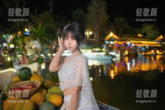 私拍被萌芽儿o0玩转，比基尼ok绷，聊聊浑身的戏。