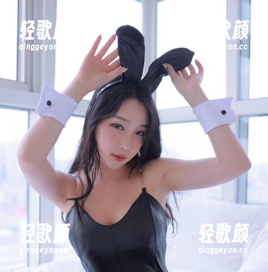 韩国CoCo说：我只要一根大胡萝卜，全套来图包里找